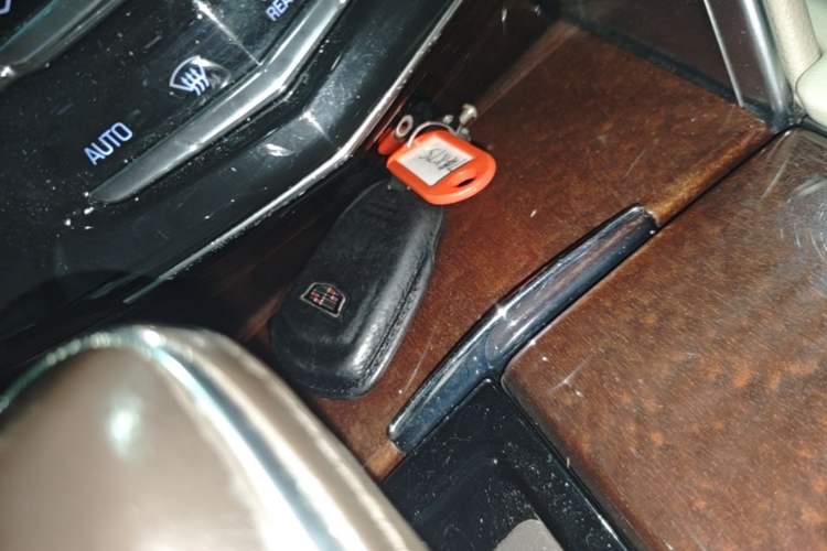 Used Cadillac XTS 2017 28T Tech Edition Vehicle Key