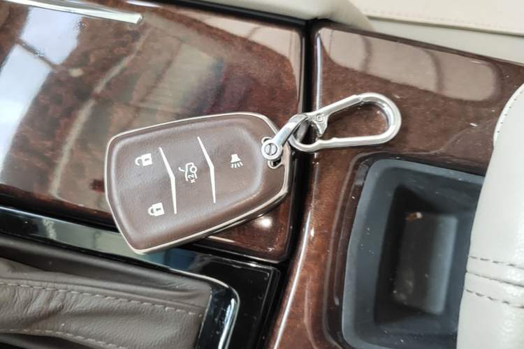 Used Cadillac XTS 2017 28T Tech Edition Vehicle Key