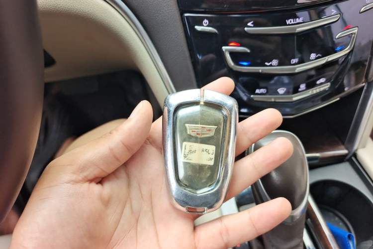 Used Cadillac XTS 2017 28T Tech Edition Vehicle Key