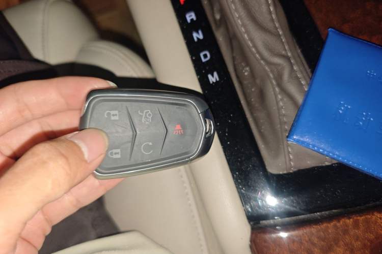 Used Cadillac XTS 2017 28T Elite Model Vehicle Key