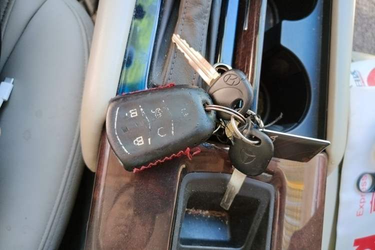Used Cadillac XTS 2017 28T Elite Model Vehicle Key