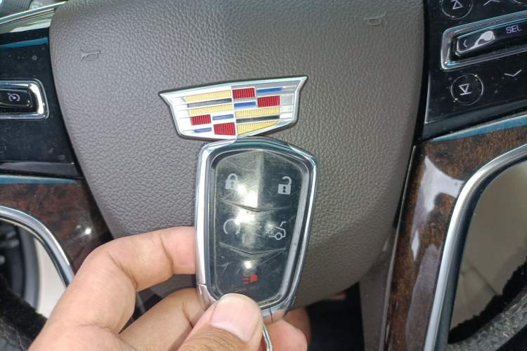 Used Cadillac XTS 2017 28T Tech Edition Vehicle Key