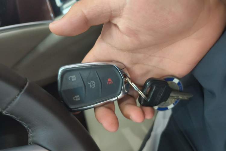 Used Cadillac XTS 2017 28T Tech Edition Vehicle Key