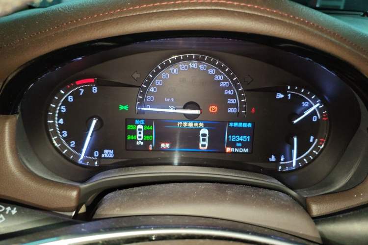 Used Cadillac XTS 2017 28T Tech Edition Instrument Cluster