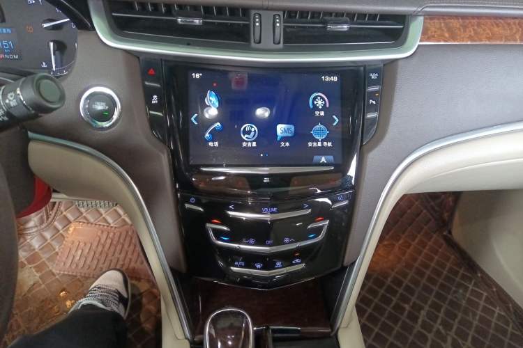 Used Cadillac XTS 2017 28T Elite Model Audio And AC Panel
