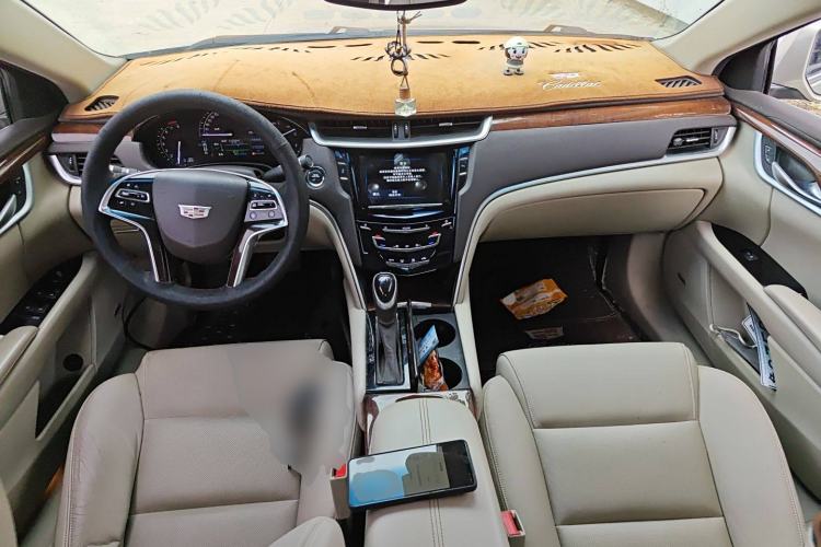 Used Cadillac XTS 2017 28T Elite Model Center Console