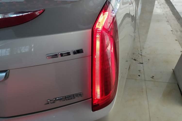 Used Cadillac XTS 2017 28T Tech Edition Exterior 6