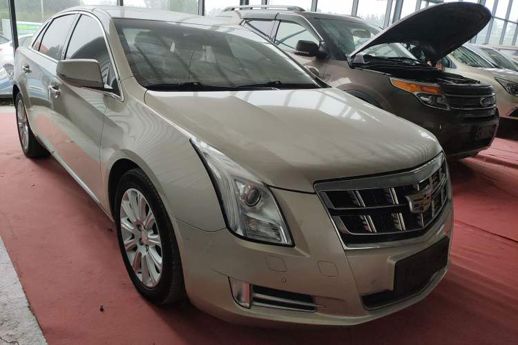 Used Cadillac XTS 2017 28T Elite Model Front Right 45 Deg