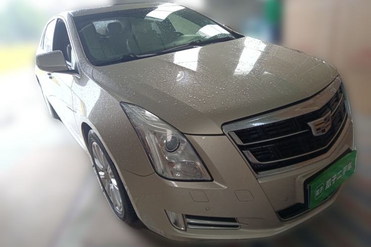 Used Cadillac XTS 2017 28T Elite Model Front Right 45 Deg