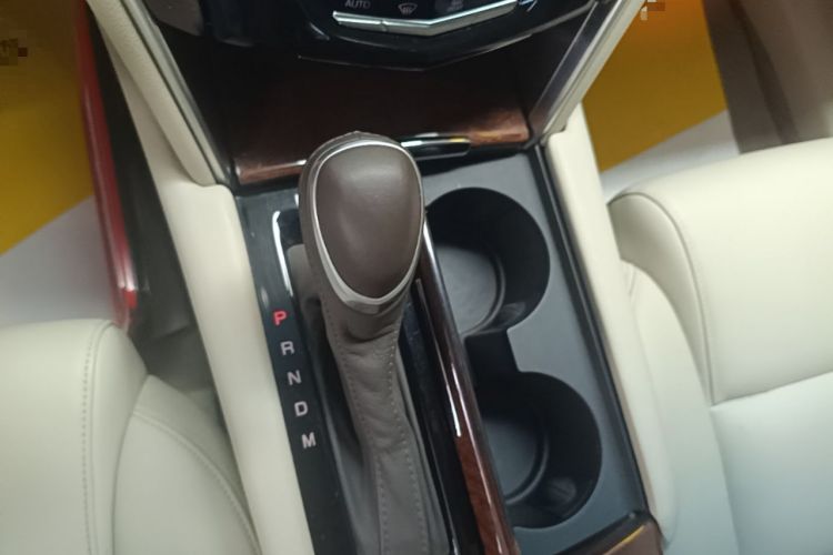 Used Cadillac XTS 2017 28T Tech Edition Gear Lever