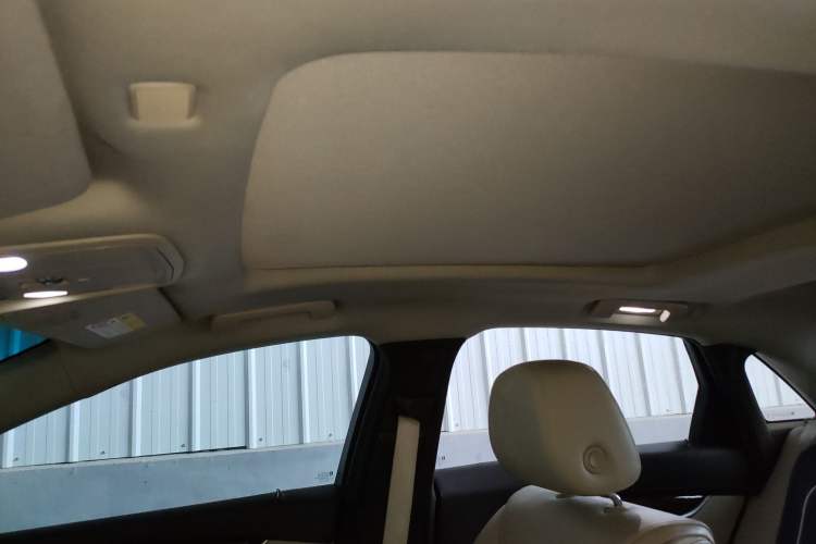 Used Cadillac XTS 2017 28T Elite Model Headliner