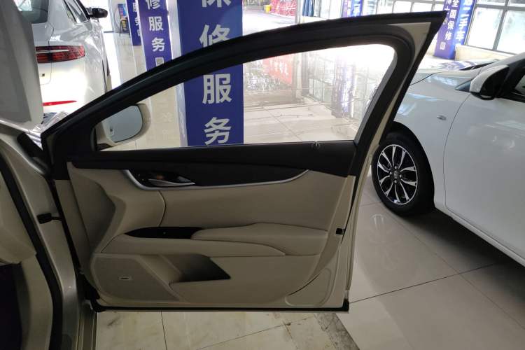 Used Cadillac XTS 2017 28T Tech Edition Interior 5