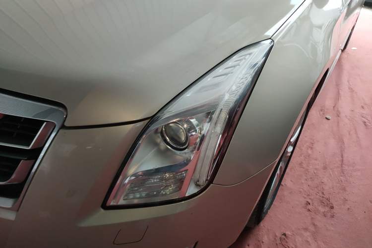 Used Cadillac XTS 2017 28T Elite Model Left Front Headlight