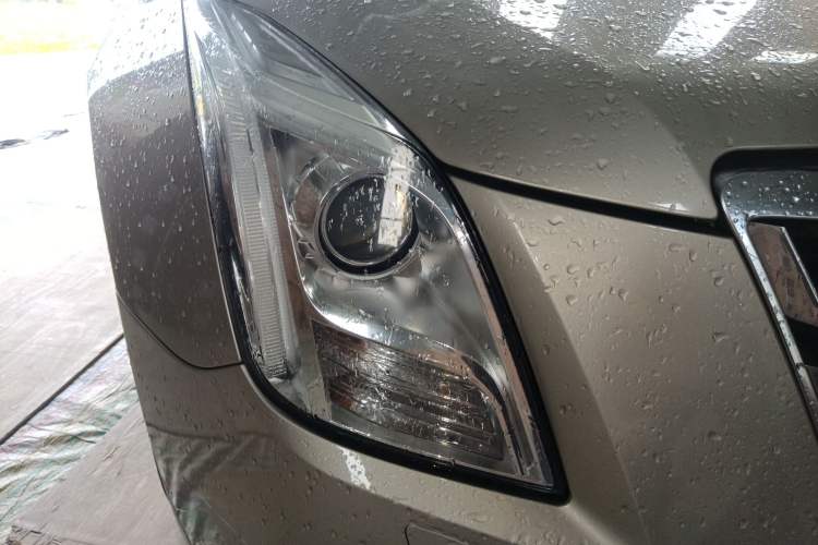 Used Cadillac XTS 2017 28T Elite Model Right Front Headlight