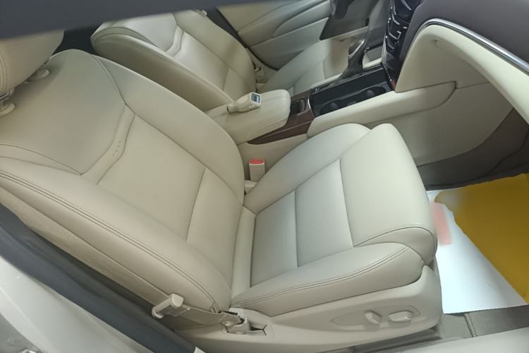 Used Cadillac XTS 2017 28T Tech Edition Right Front Seat