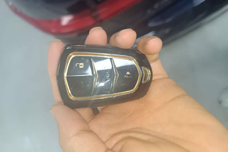 Used Cadillac XTS 2017 28T Tech Edition Vehicle Key