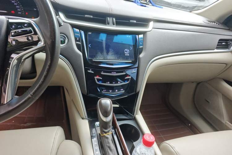 Used Cadillac XTS 2017 28T Elite Model Audio And AC Panel