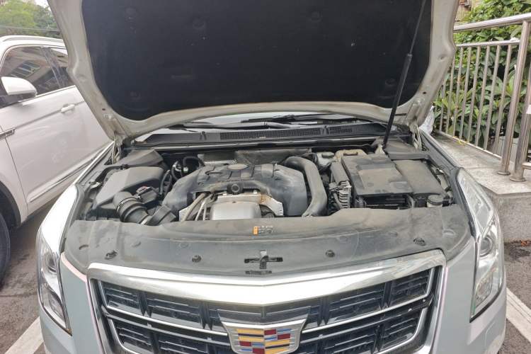 Used Cadillac XTS 2017 28T Elite Model Engine Bay