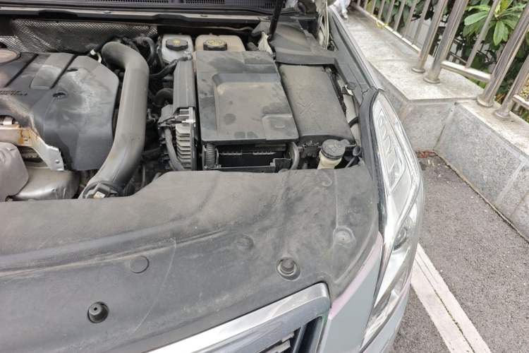 Used Cadillac XTS 2017 28T Elite Model Engine Bay Left