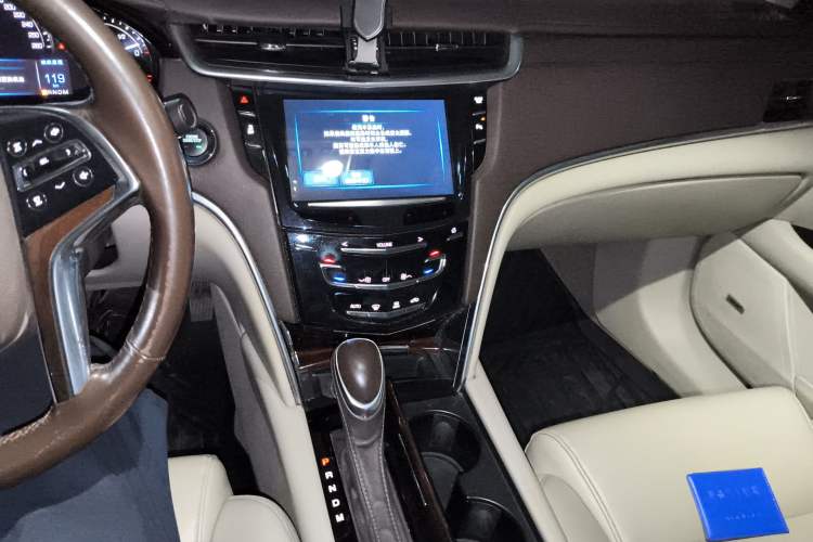 Used Cadillac XTS 2017 28T Tech Edition Audio And AC Panel