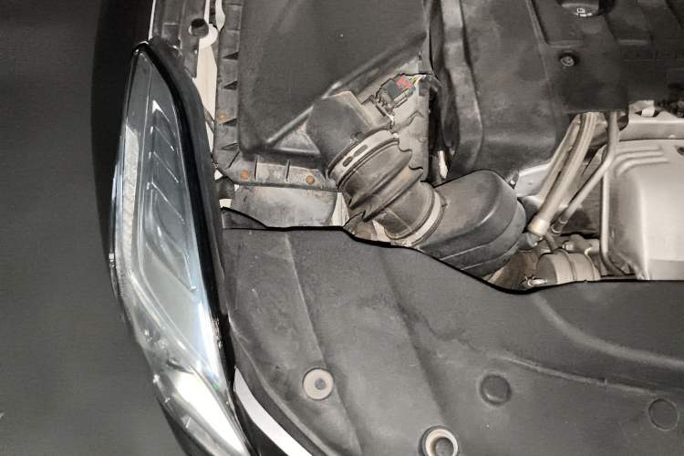 Used Cadillac XTS 2017 28T Tech Edition Engine Bay Right