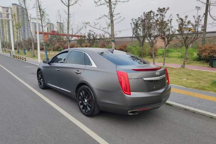 Used Cadillac XTS 2017 28T Tech Edition Exterior 3