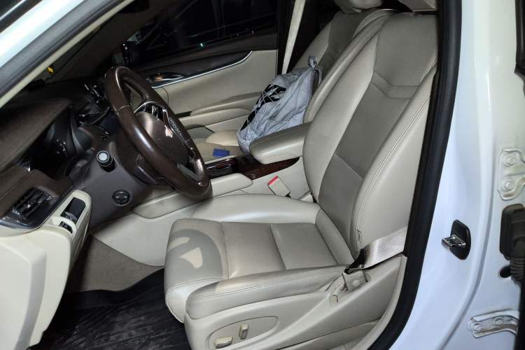 Used Cadillac XTS 2017 28T Tech Edition Left Front Seat