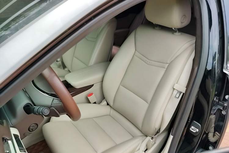 Used Cadillac XTS 2017 28T Tech Edition Left Front Seat