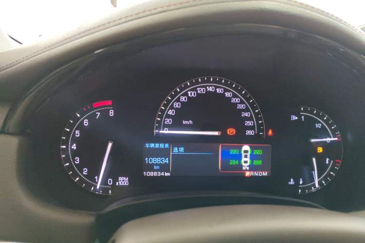 Used Cadillac XTS 2017 28T Tech Edition Odometer Close Up