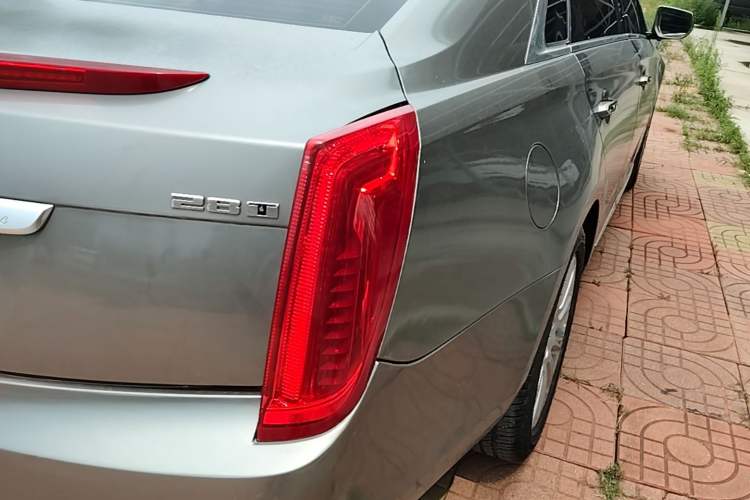 Used Cadillac XTS 2017 28T Tech Edition Right Rear Taillight