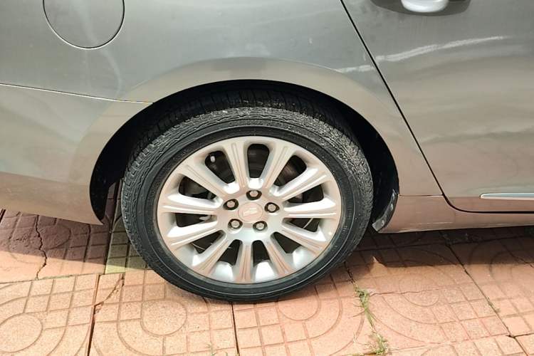 Used Cadillac XTS 2017 28T Tech Edition Right Rear Wheel Hub