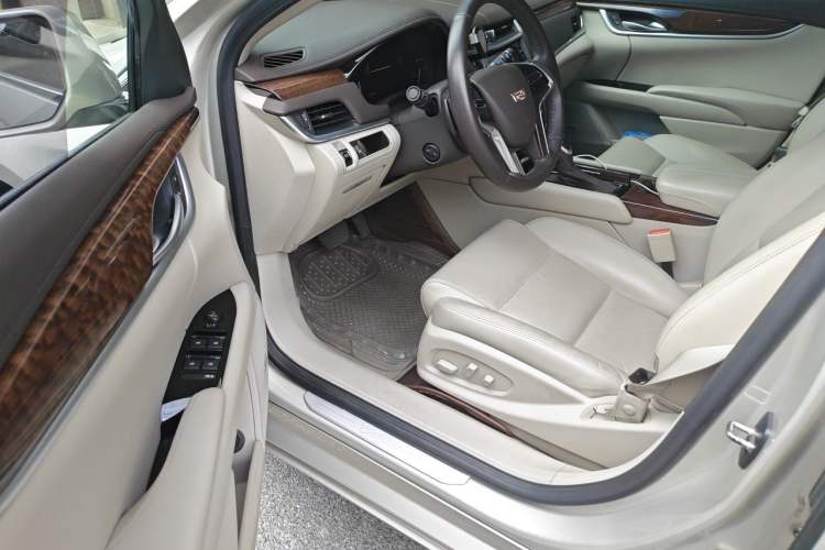 Used Cadillac XTS 2017 28T Elite Model Driver Seat