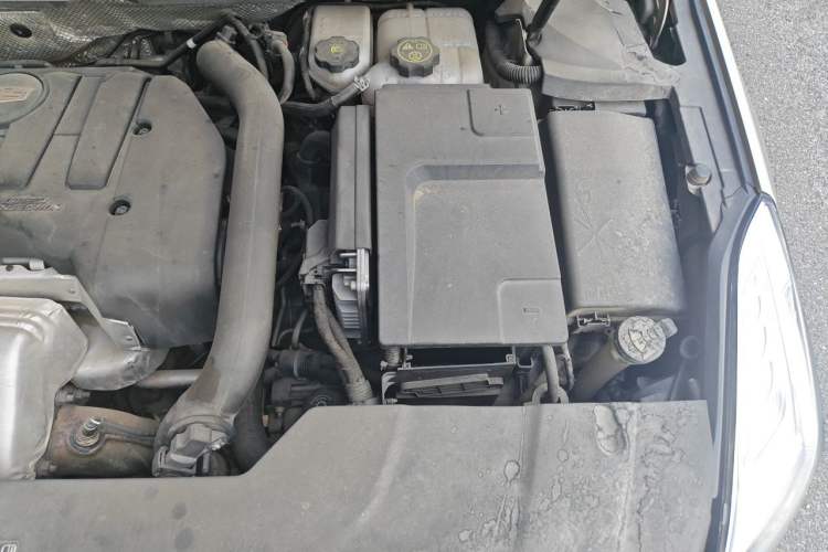 Used Cadillac XTS 2017 28T Elite Model Engine Bay Left