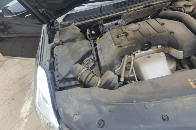 Used Cadillac XTS 2017 28T Tech Edition Engine Bay Right