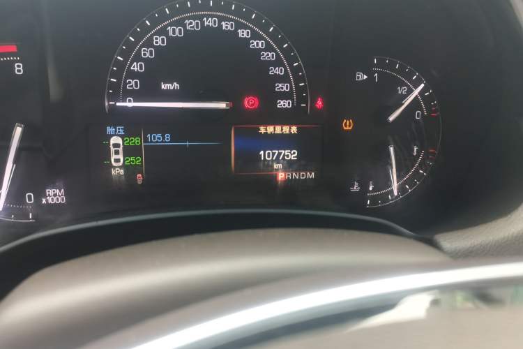 Used Cadillac XTS 2017 28T Tech Edition Odometer Close Up