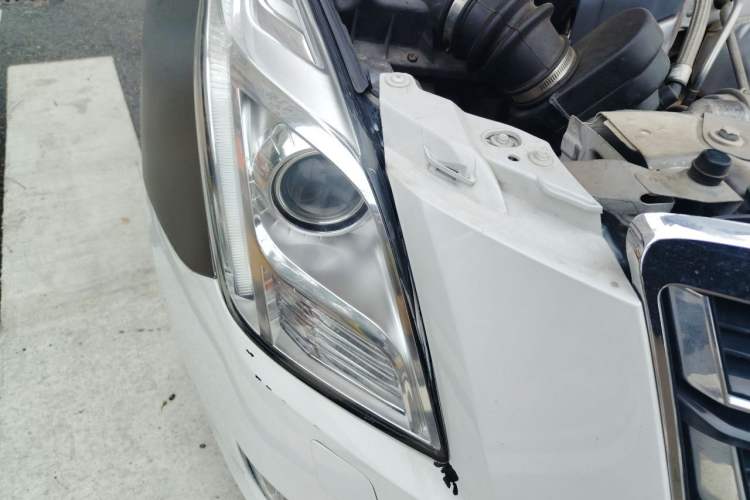 Used Cadillac XTS 2017 28T Tech Edition Right Front Headlight