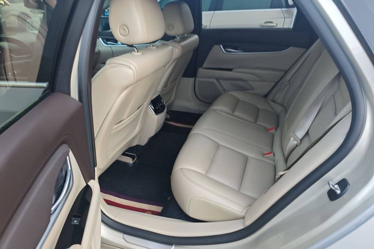 Used Cadillac XTS 2017 28T Tech Edition Interior 4