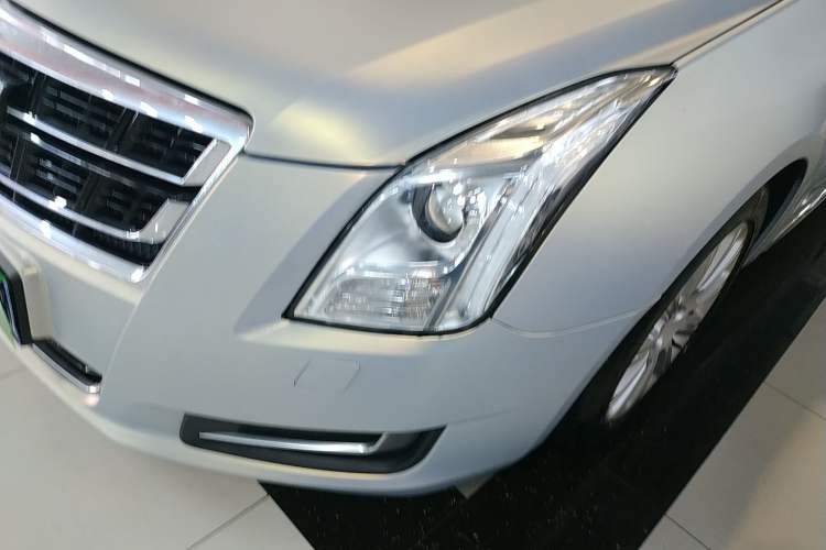 Used Cadillac XTS 2017 28T Tech Edition Left Front Headlight