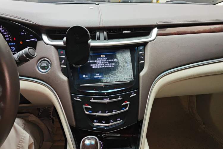 Used Cadillac XTS 2017 28T Elite Model Audio And AC Panel