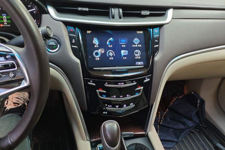 Used Cadillac XTS 2017 28T Tech Edition Audio And AC Panel