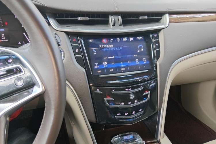 Used Cadillac XTS 2017 28T Elite Model Audio And AC Panel