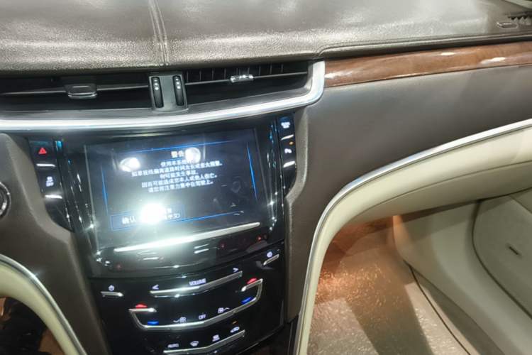 Used Cadillac XTS 2017 28T Elite Model Audio And AC Panel