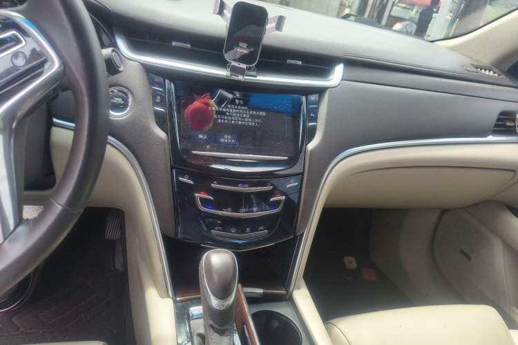 Used Cadillac XTS 2017 28T Luxury Model Audio And AC Panel