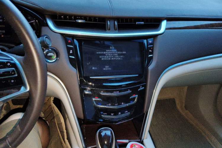 Used Cadillac XTS 2017 28T Elite Model Audio And AC Panel