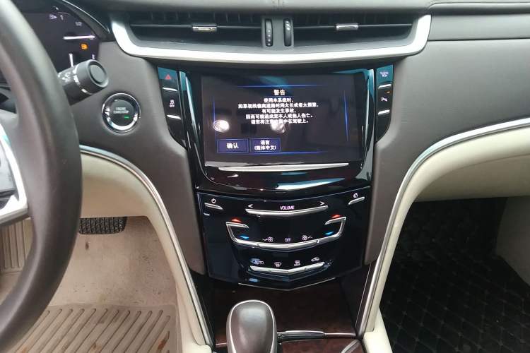 Used Cadillac XTS 2017 28T Tech Edition Audio And AC Panel