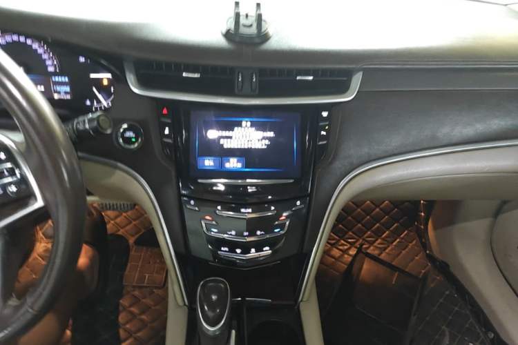 Used Cadillac XTS 2017 28T Tech Edition Audio And AC Panel
