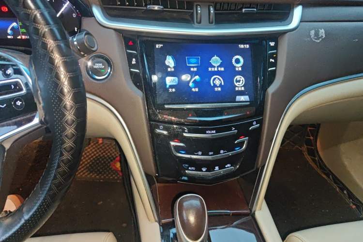 Used Cadillac XTS 2017 28T Tech Edition Audio And AC Panel