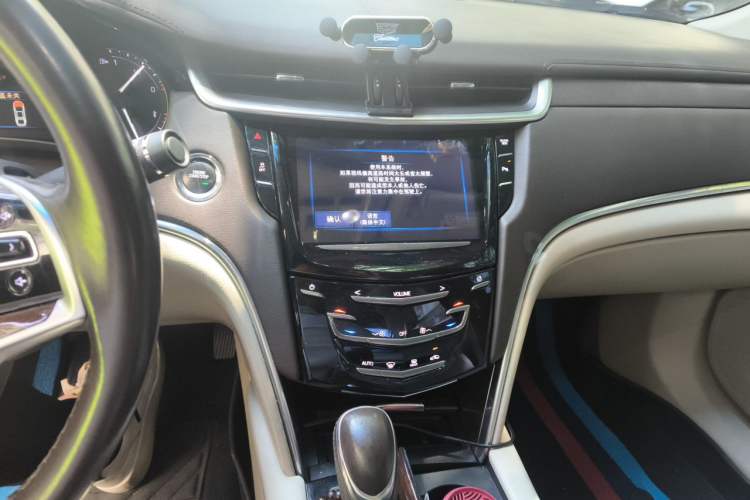 Used Cadillac XTS 2017 28T Elite Model Audio And AC Panel
