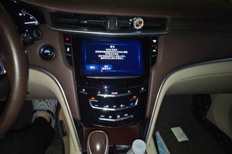 Used Cadillac XTS 2017 28T Tech Edition Audio And AC Panel