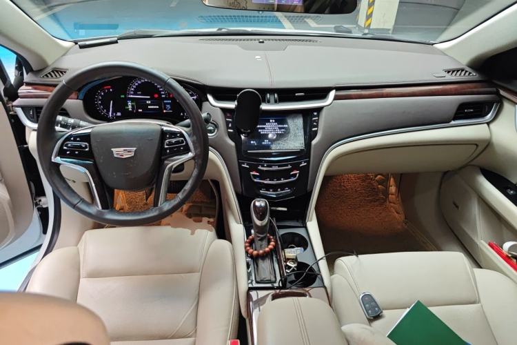Used Cadillac XTS 2017 28T Elite Model Center Console